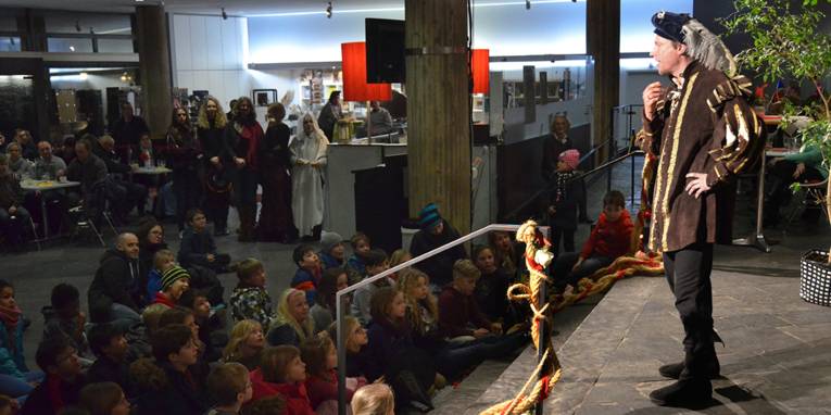 Aktion mit Familien "Nachts im Historischen Museum Hannover"